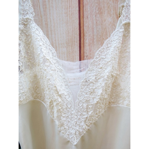 Vintage Victoria’s Secret longline lace slip dress - Picture 4 of 9